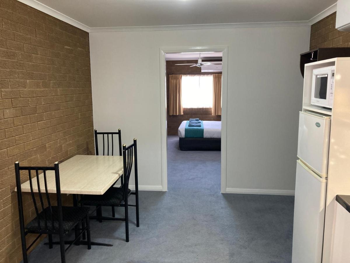 Camellia Motel Нарандера Екстериор снимка