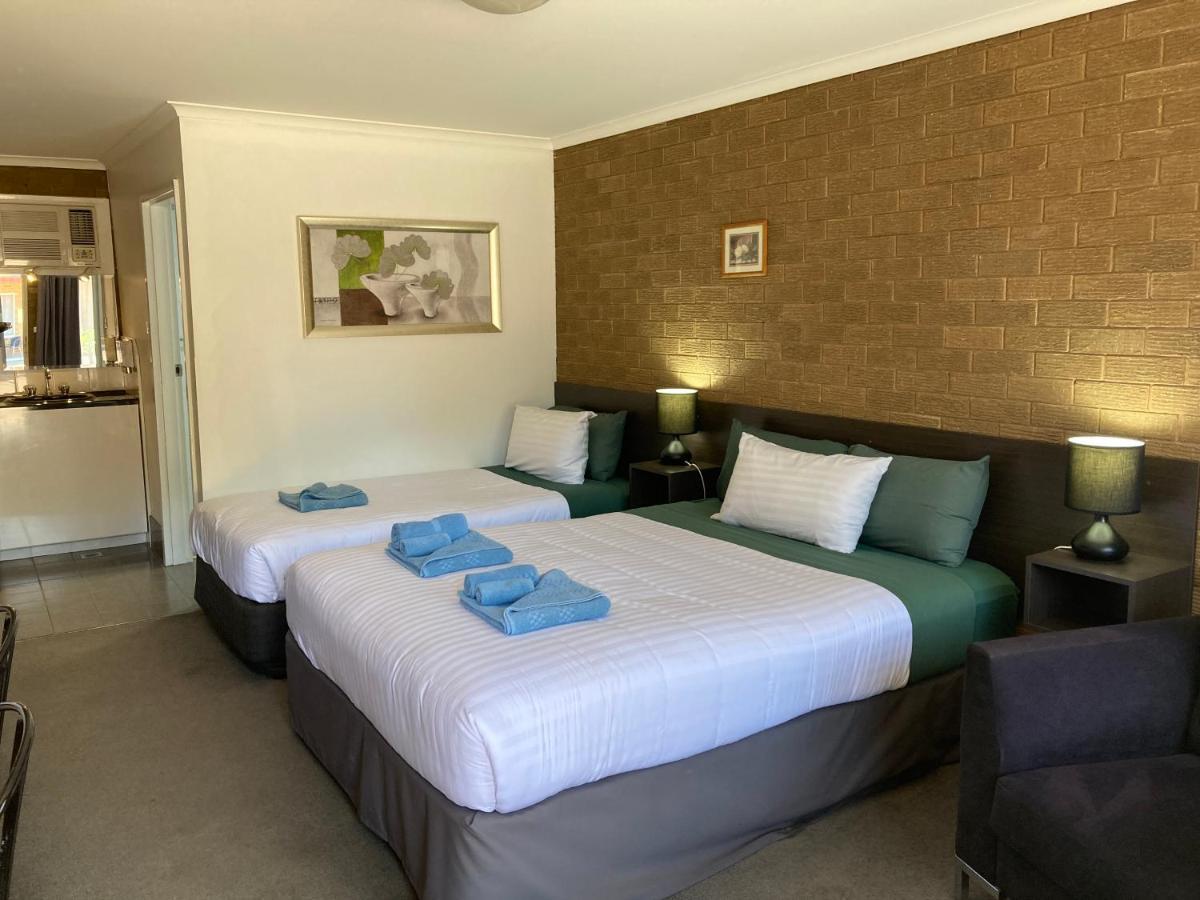 Camellia Motel Нарандера Екстериор снимка