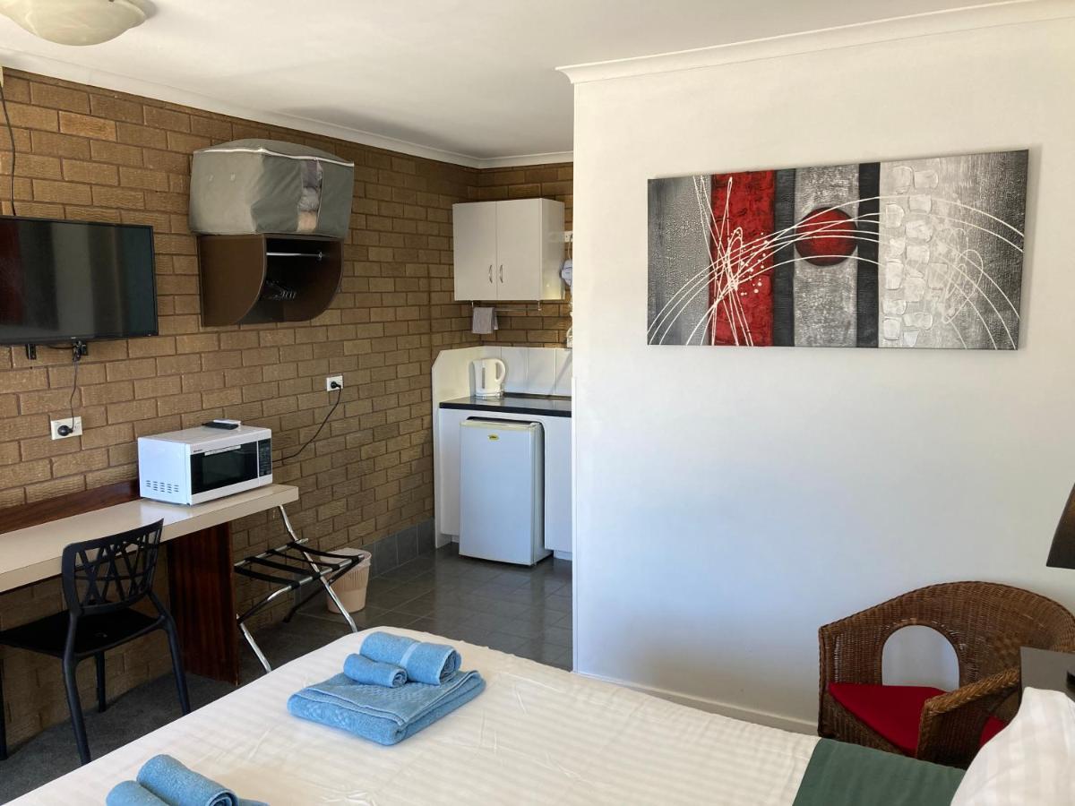 Camellia Motel Нарандера Екстериор снимка