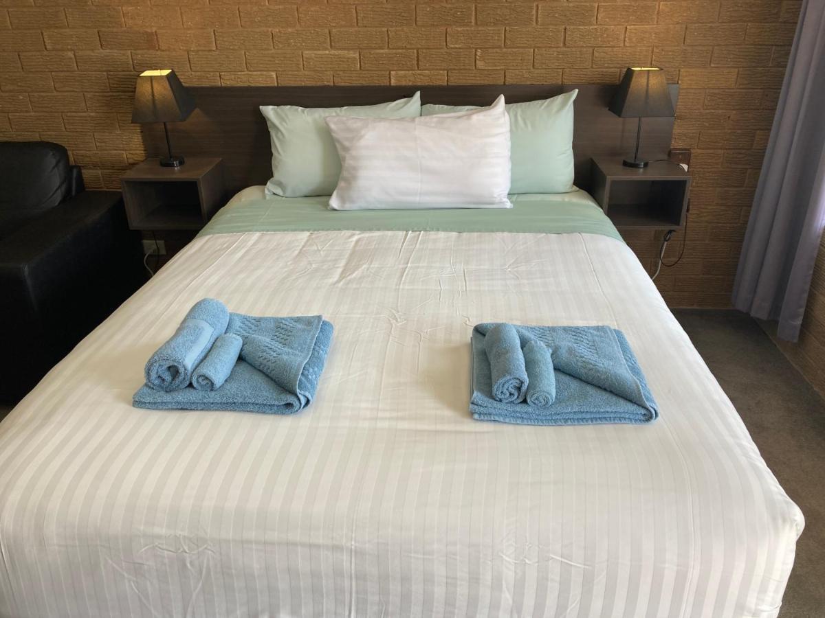Camellia Motel Нарандера Екстериор снимка