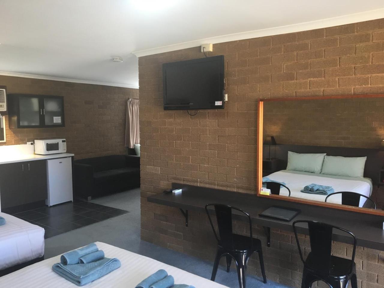 Camellia Motel Нарандера Екстериор снимка